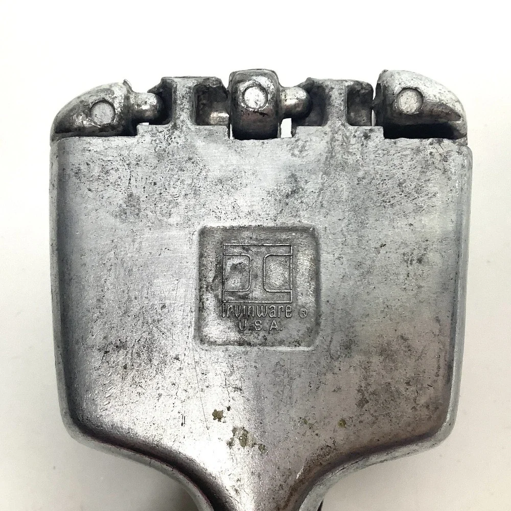 Vintage Irvinware Ice Press Aluminum‎ Hand Held USA Kitchen Utensil